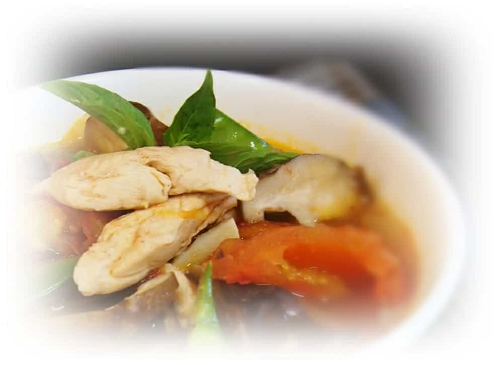 香蕉麵料理食譜-番茄蔬菜雞肉湯麵 - 1